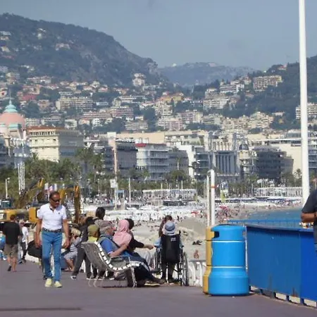 Апартаменты Palais Des Domes Gloria Ницца