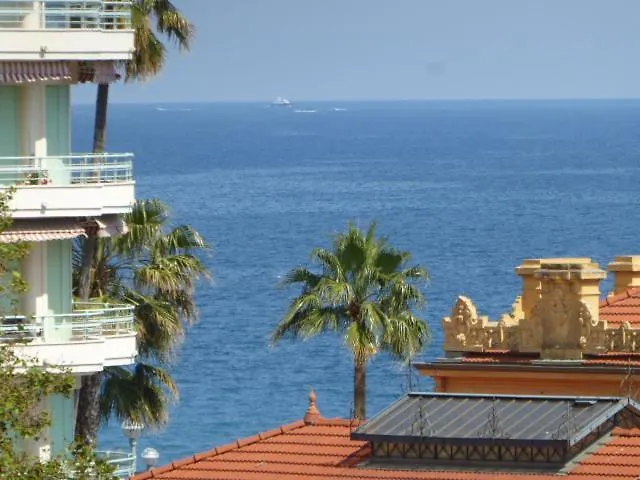 Palais Des Domes Gloria 公寓